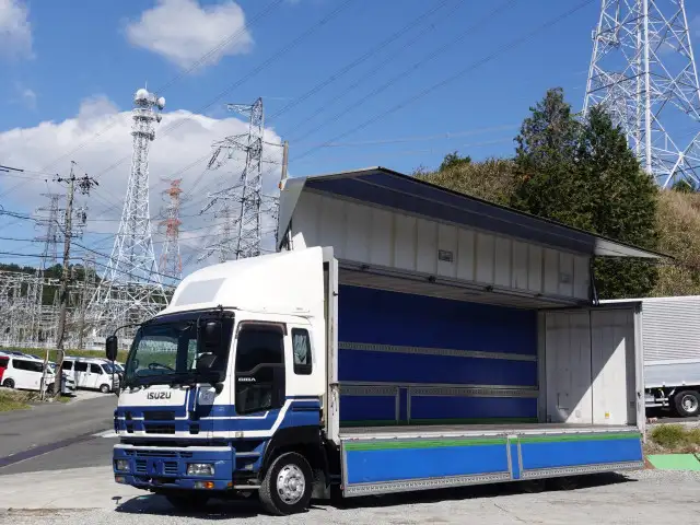 いすゞ ギガ 大型 ウイング エアサス ベッド の中古トラック【車両No.186626】