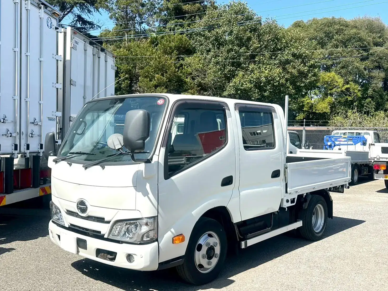 日野 デュトロ 小型 平ボディ Wキャブ 2RG-XZU605M の中古トラック【車両No.187153】