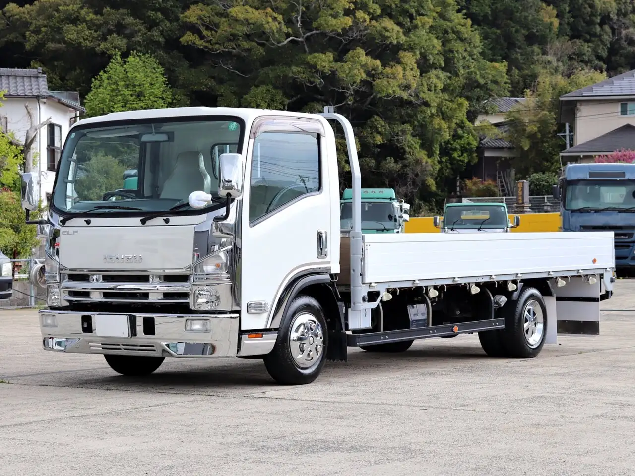 いすゞ エルフ 小型 平ボディ 床鉄板 アルミブロック の中古トラック【車両No.186940】