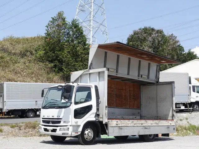 三菱 ファイター 中型/増トン ウイング 床鉄板 PDG-FK71F の中古トラック【車両No.187562】