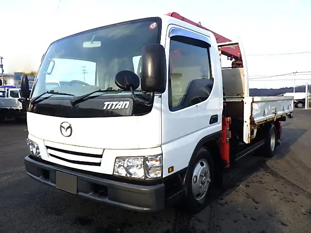 マツダ タイタン 小型 クレーン付 5段 ラジコン の中古トラック【車両No.187642】
