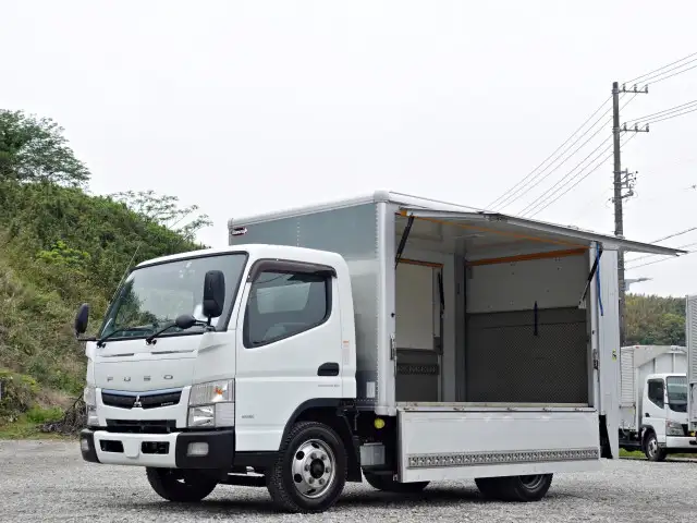 三菱 キャンター 小型 ウイング パワーゲート 床鉄板 の中古トラック【車両No.187940】