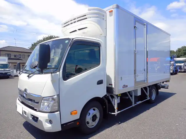日野 デュトロ 小型 冷凍冷蔵 パワーゲート スタンバイ の中古トラック【車両No.190709】