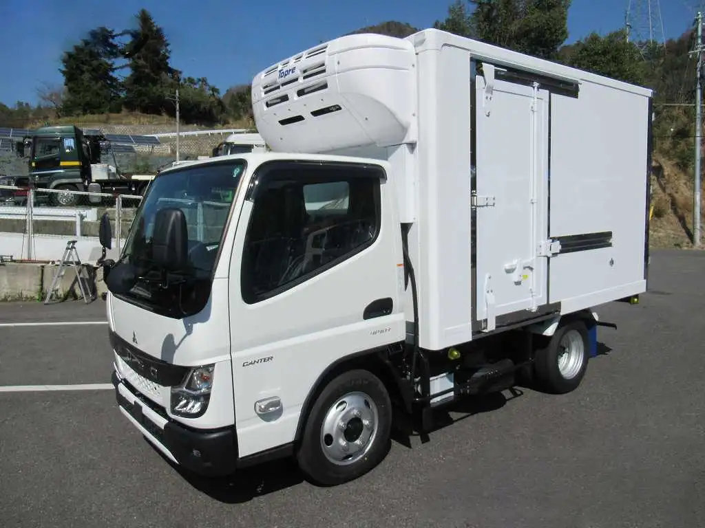 三菱 キャンター 小型 冷凍冷蔵 低温 床ステン の中古トラック【車両No.190643】