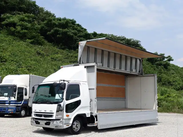 三菱 ファイター 中型/増トン ウイング ベッド PDG-FK61F の中古トラック【車両No.190768】