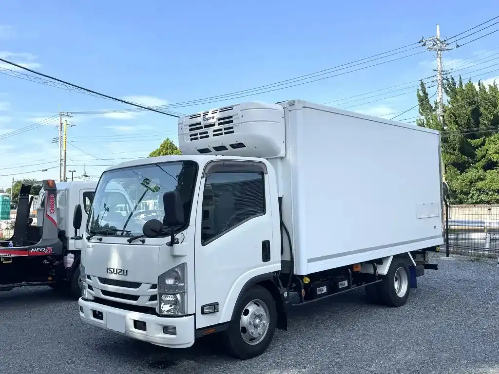 いすゞ エルフ 小型 冷凍冷蔵 中温 3枚観音 の中古トラック【車両No.190742】