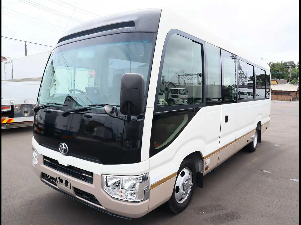 トヨタ コースター 小型 バス マイクロバス SPG-XZB70 の中古トラック【車両No.193163】