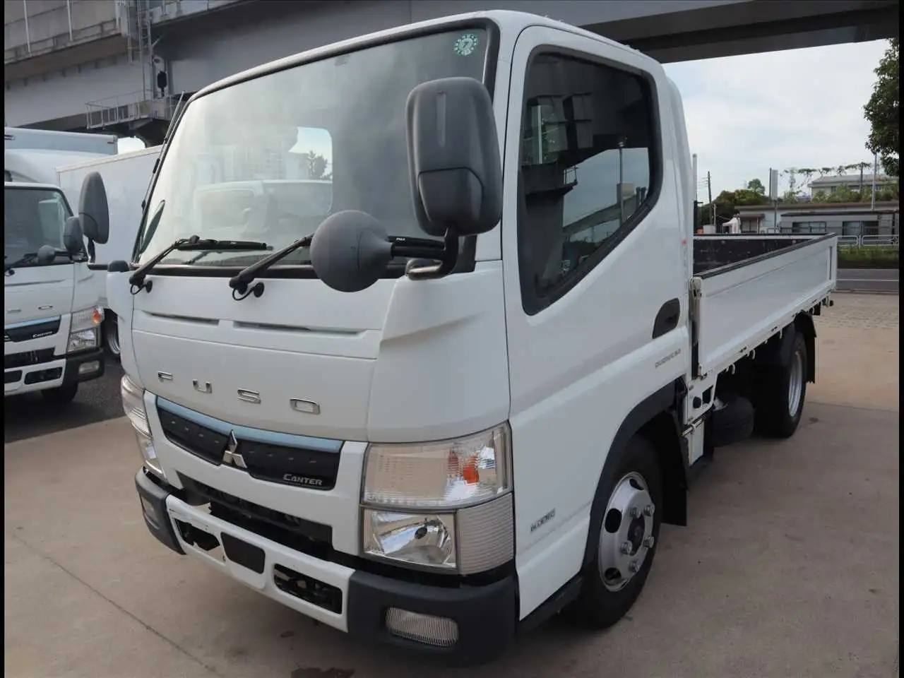 三菱 キャンター 小型 平ボディ 2RG-FBA20 R2 の中古トラック【車両No.193609】