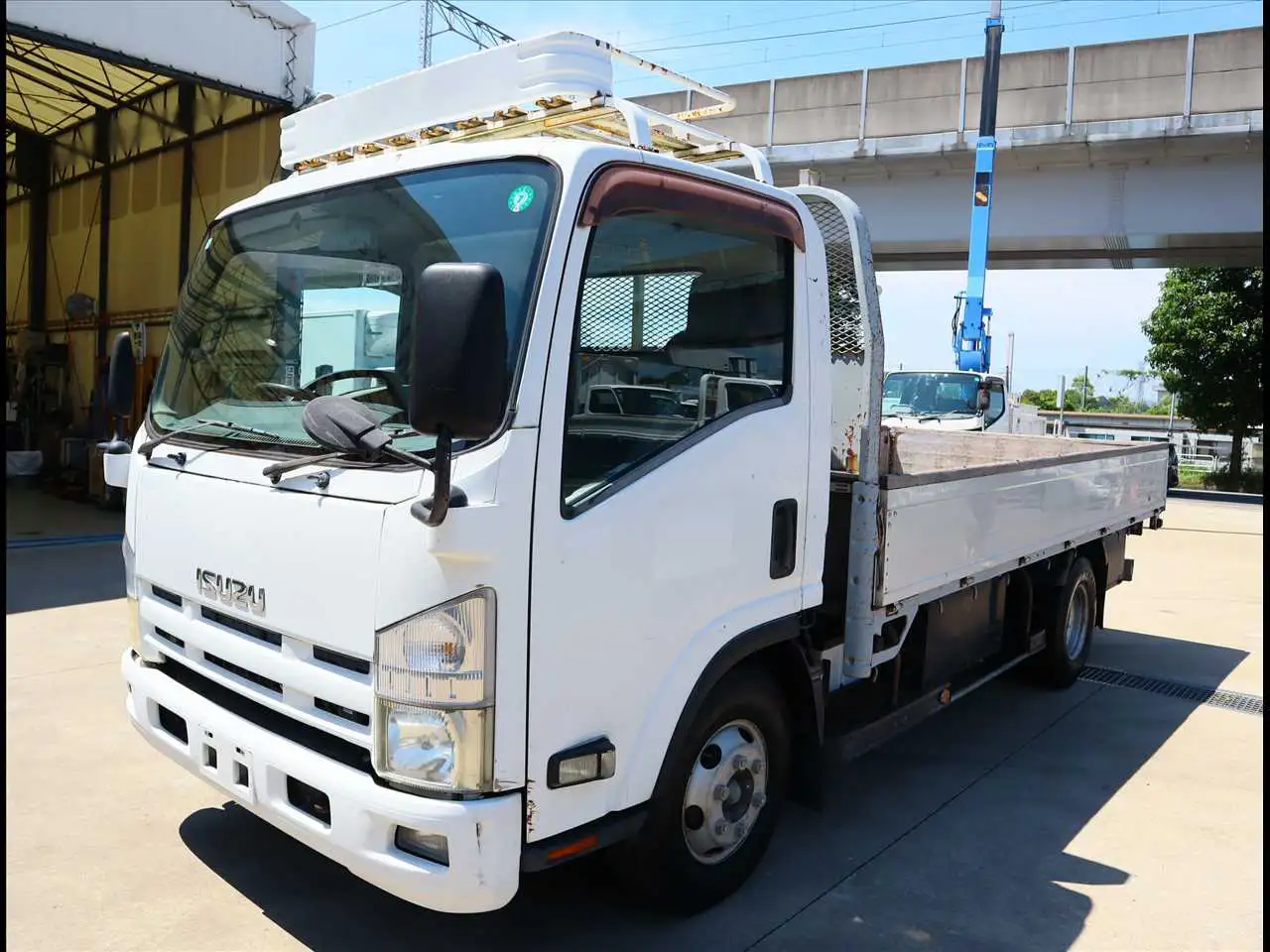 いすゞ エルフ 小型 平ボディ 床鉄板 アルミブロック の中古トラック【車両No.193620】