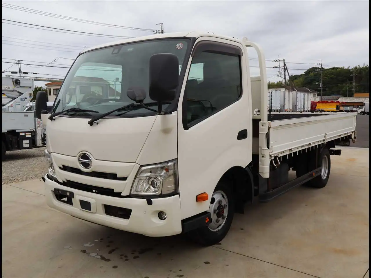 日野 デュトロ 小型 平ボディ 2KG-XZU775M H31/R1 の中古トラック【車両No.193558】