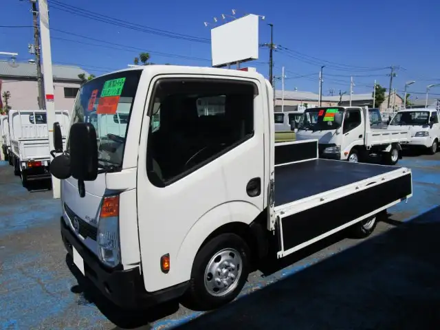 日産 アトラス 小型 平ボディ CBF-SQ2F24 H31/R1 の中古トラック【車両No.193944】