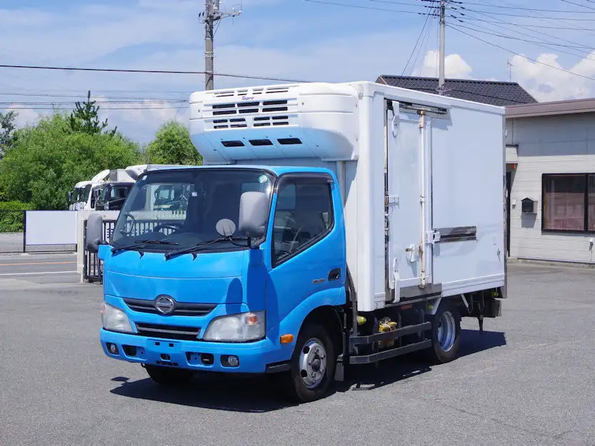 日野 デュトロ 小型 冷凍冷蔵 低温 スタンバイ の中古トラック【車両No.194235】